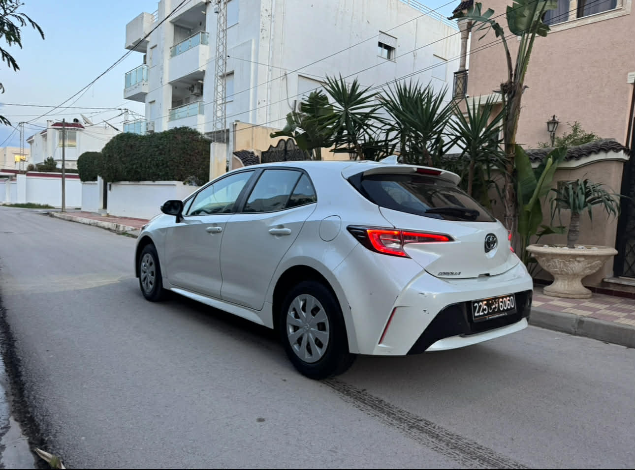 Toyota Corolla 2021 - miniature 4